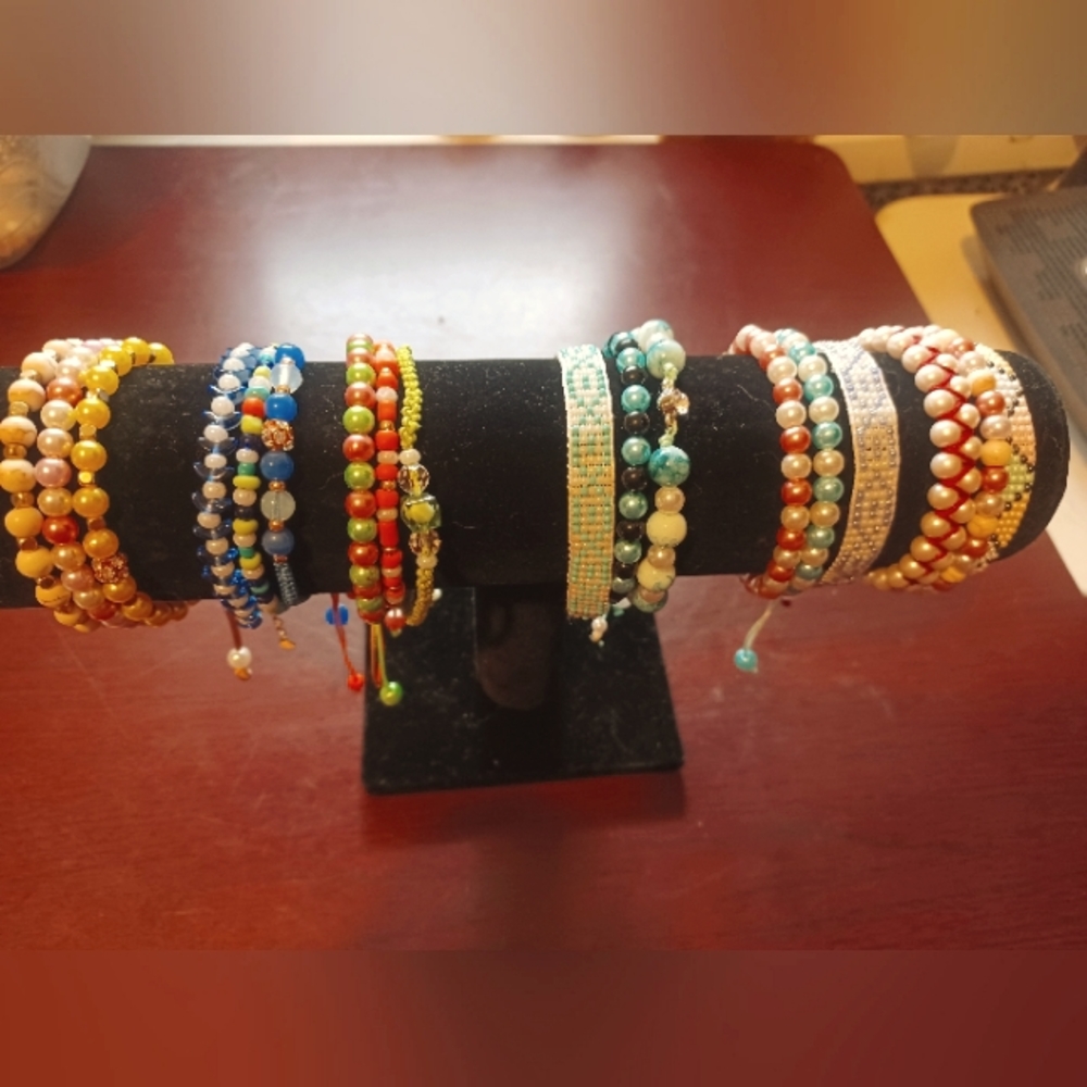 (HAND MADE) Bead Bracelets